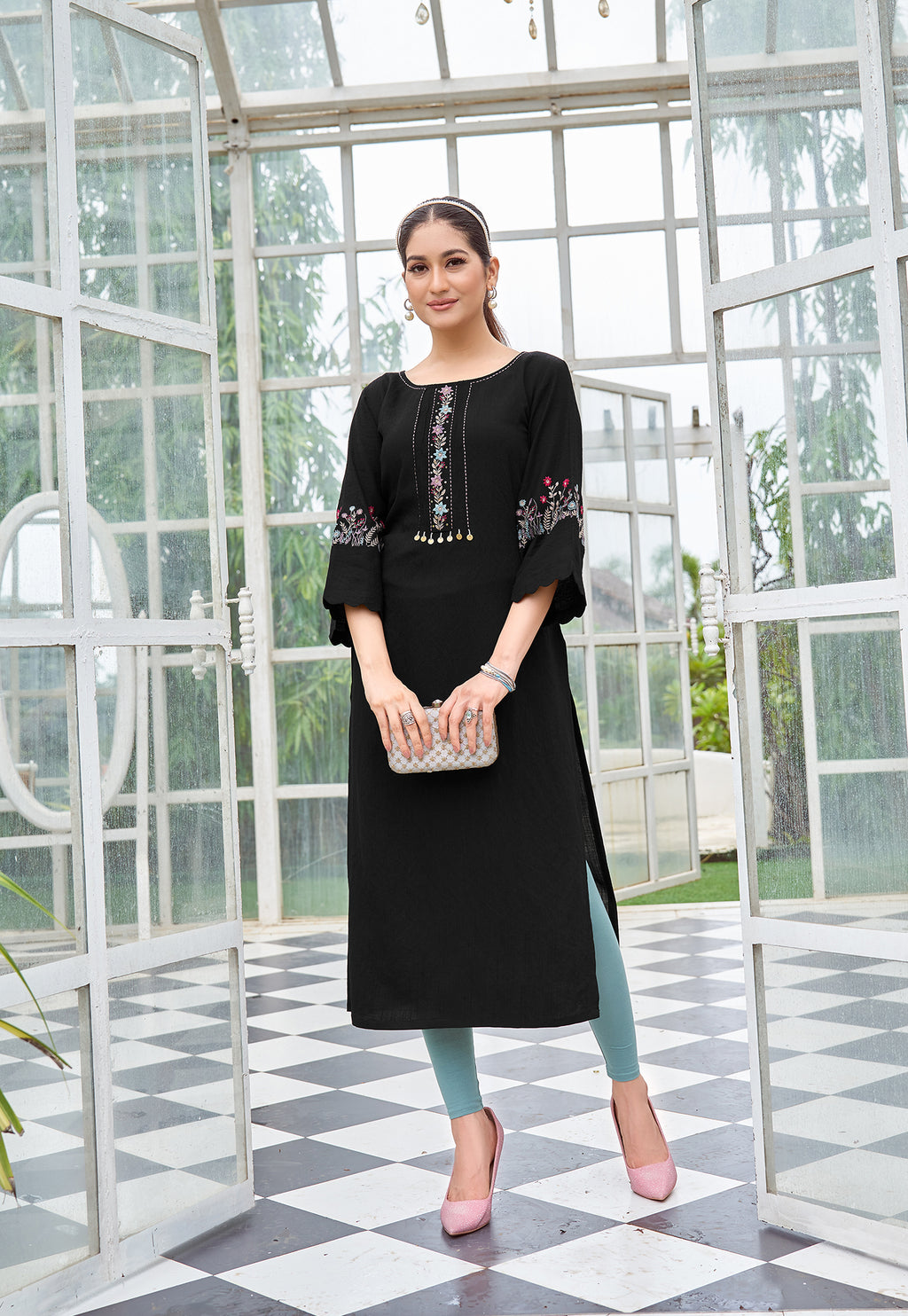 Floral Embroidered Flared Sleeves Thread Work Thread Work Kurti-ZAREENA