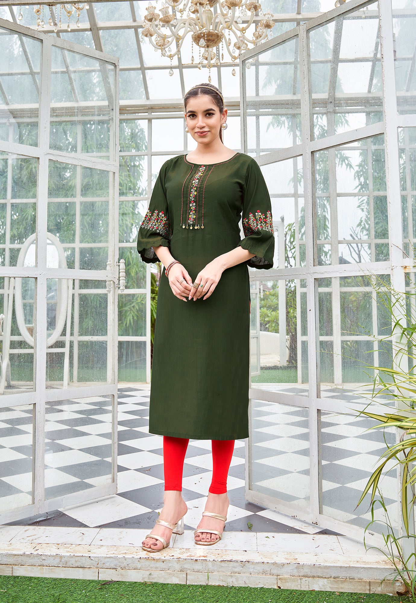 Floral Embroidered Flared Sleeves Thread Work Thread Work Kurti-ZAREENA