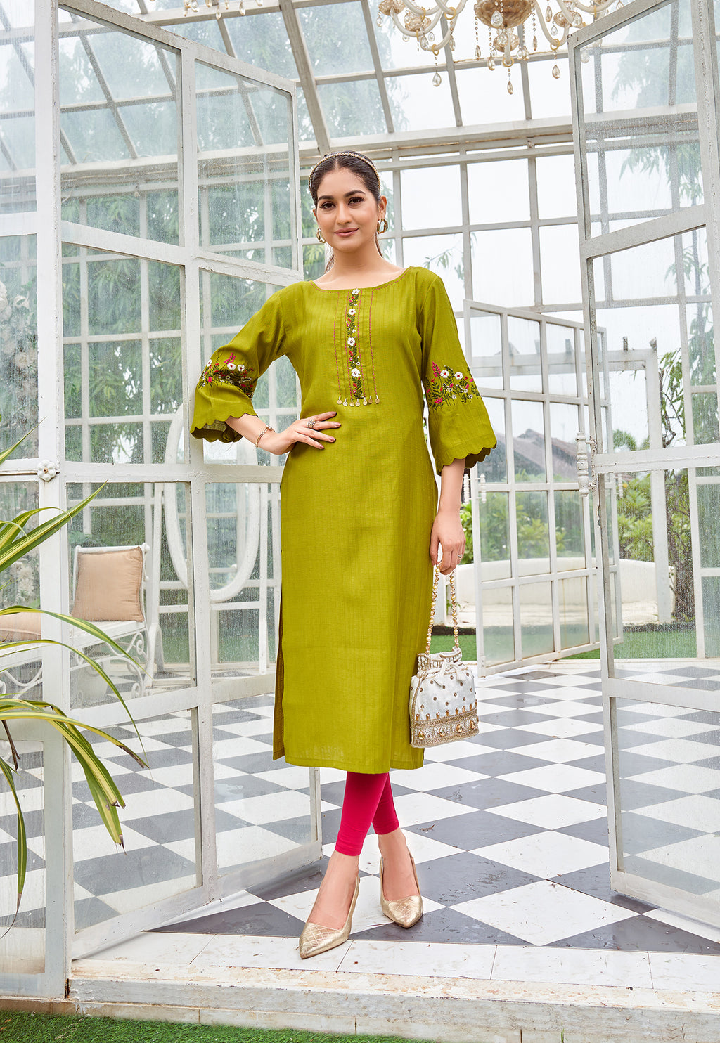 Floral Embroidered Flared Sleeves Thread Work Thread Work Kurti-ZAREENA