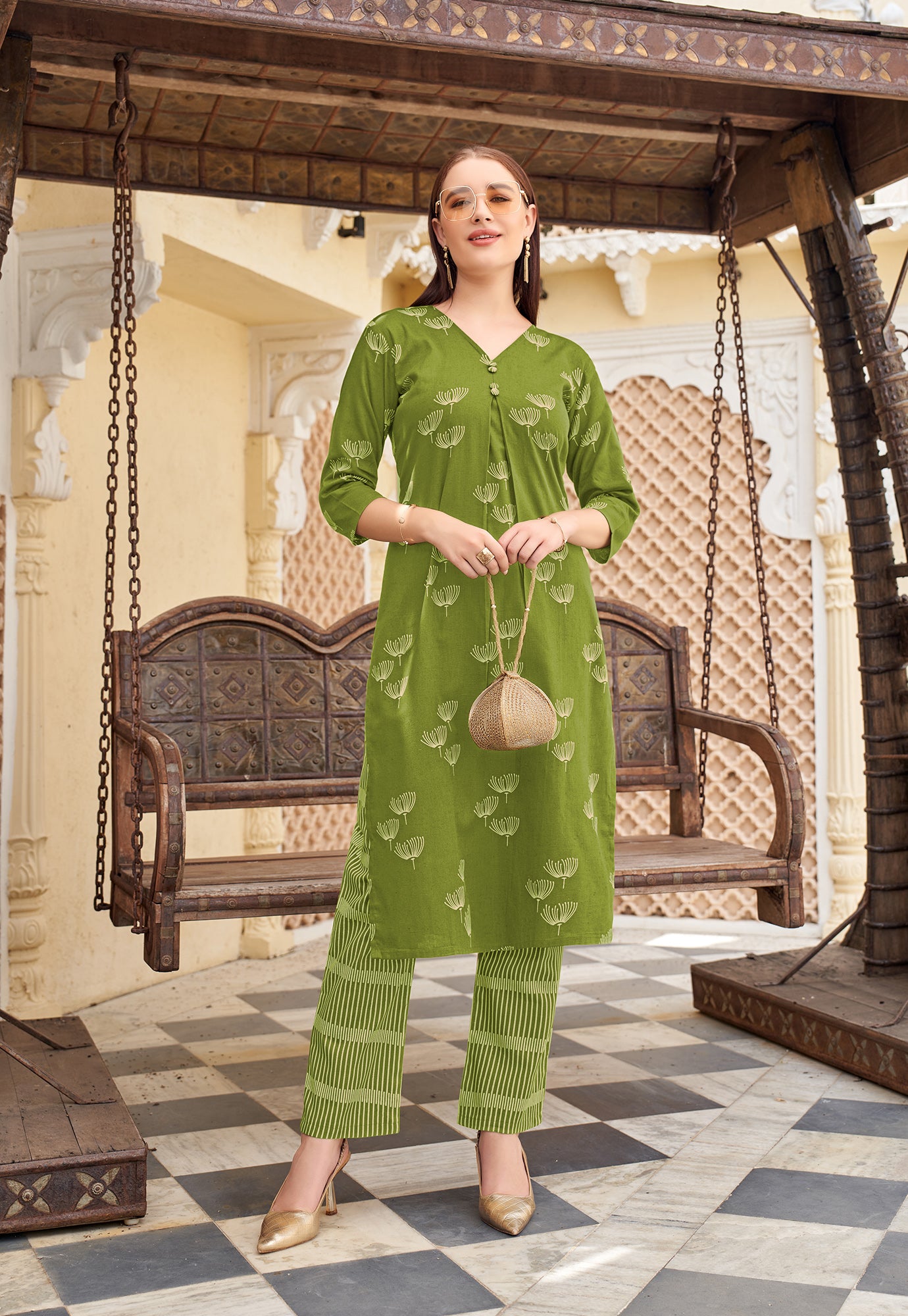 Ethnic Motifs Printed V-Neck Straight Kurta with Trousers-FLORAL STYLE