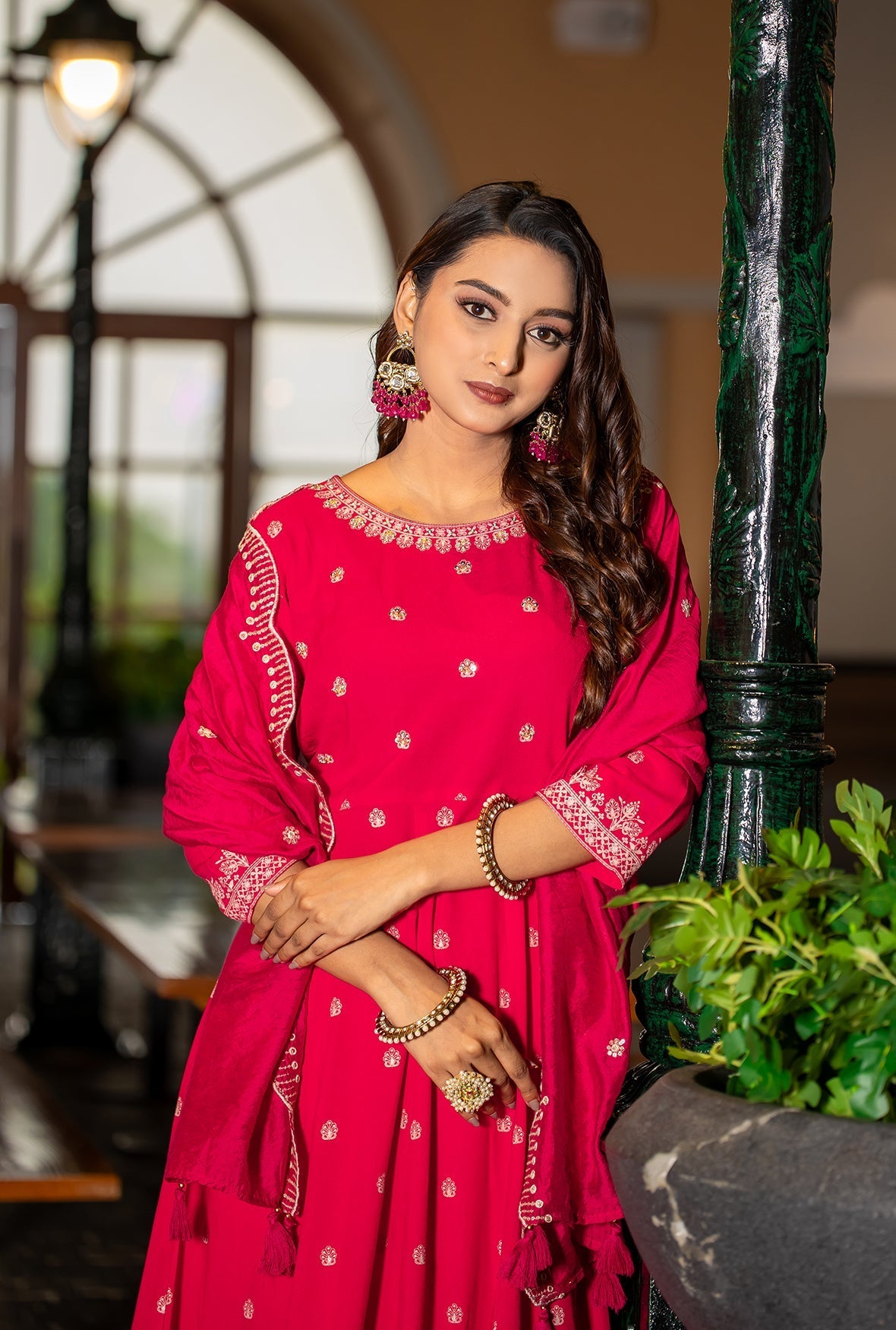 Women Printed Regular Kurta with Trousers & With Dupatta-TYOHAR