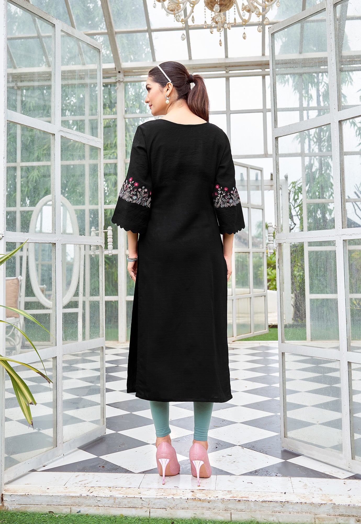 Floral Embroidered Flared Sleeves Thread Work Thread Work Kurti-ZAREENA