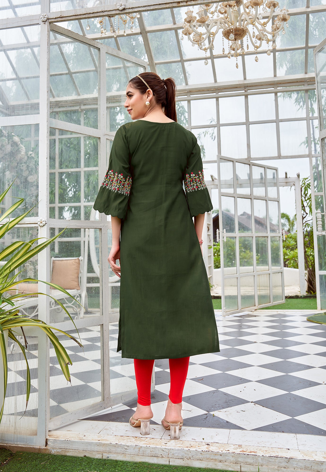 Floral Embroidered Flared Sleeves Thread Work Thread Work Kurti-ZAREENA