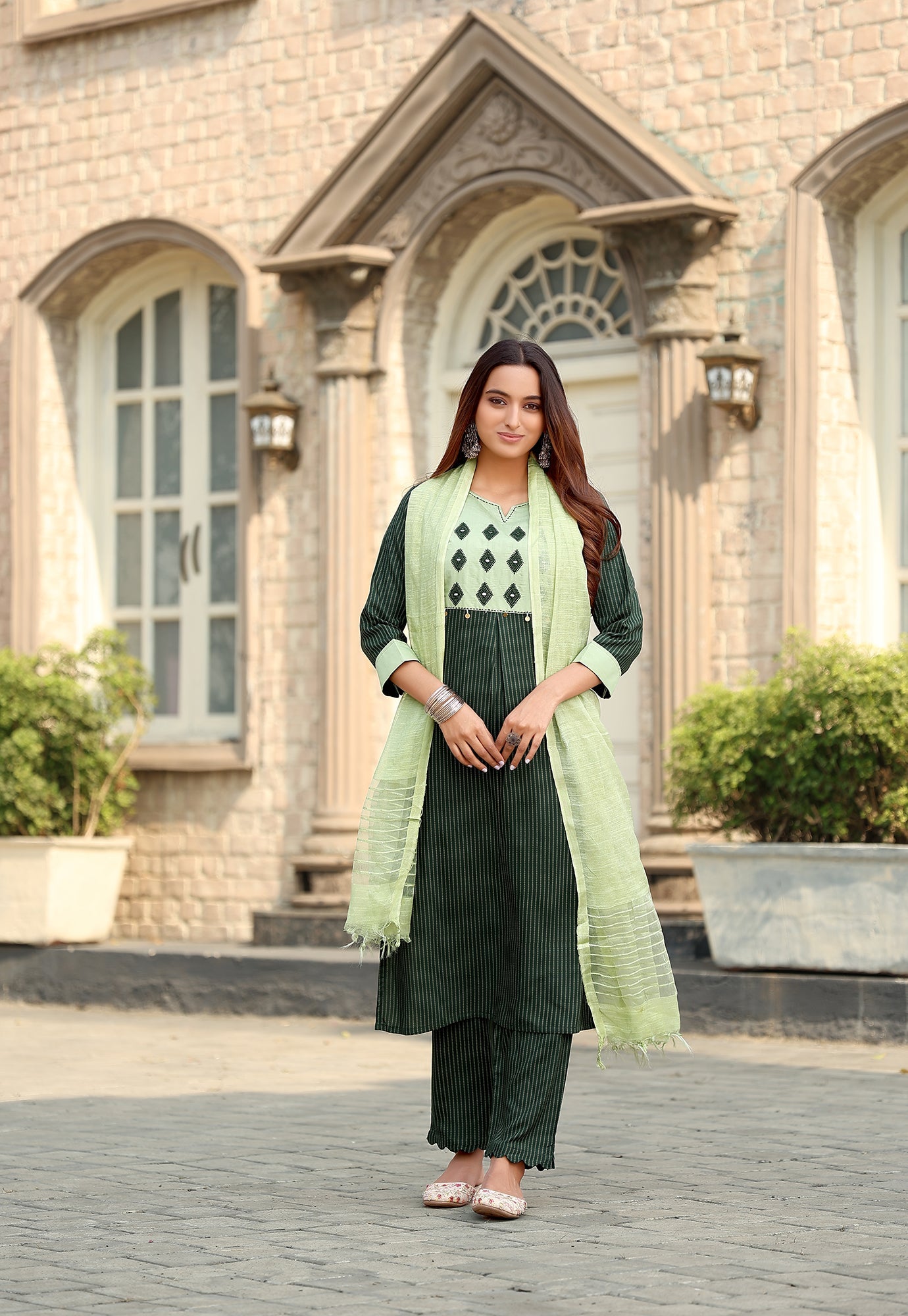 Women Rayon Print Straight Kurta With Pant And Dupatta Suit Set-RASHMIKA