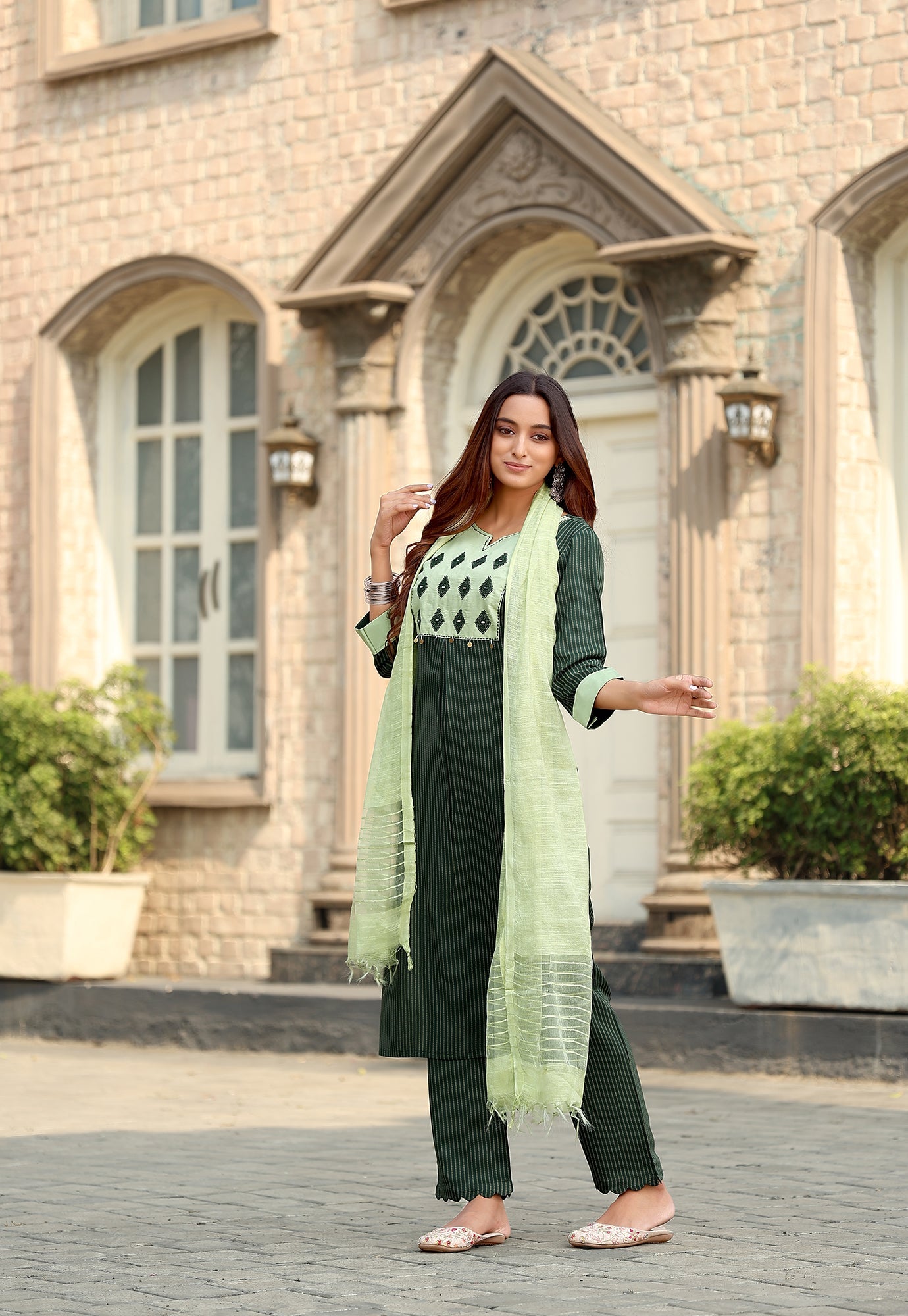 Women Rayon Print Straight Kurta With Pant And Dupatta Suit Set-RASHMIKA