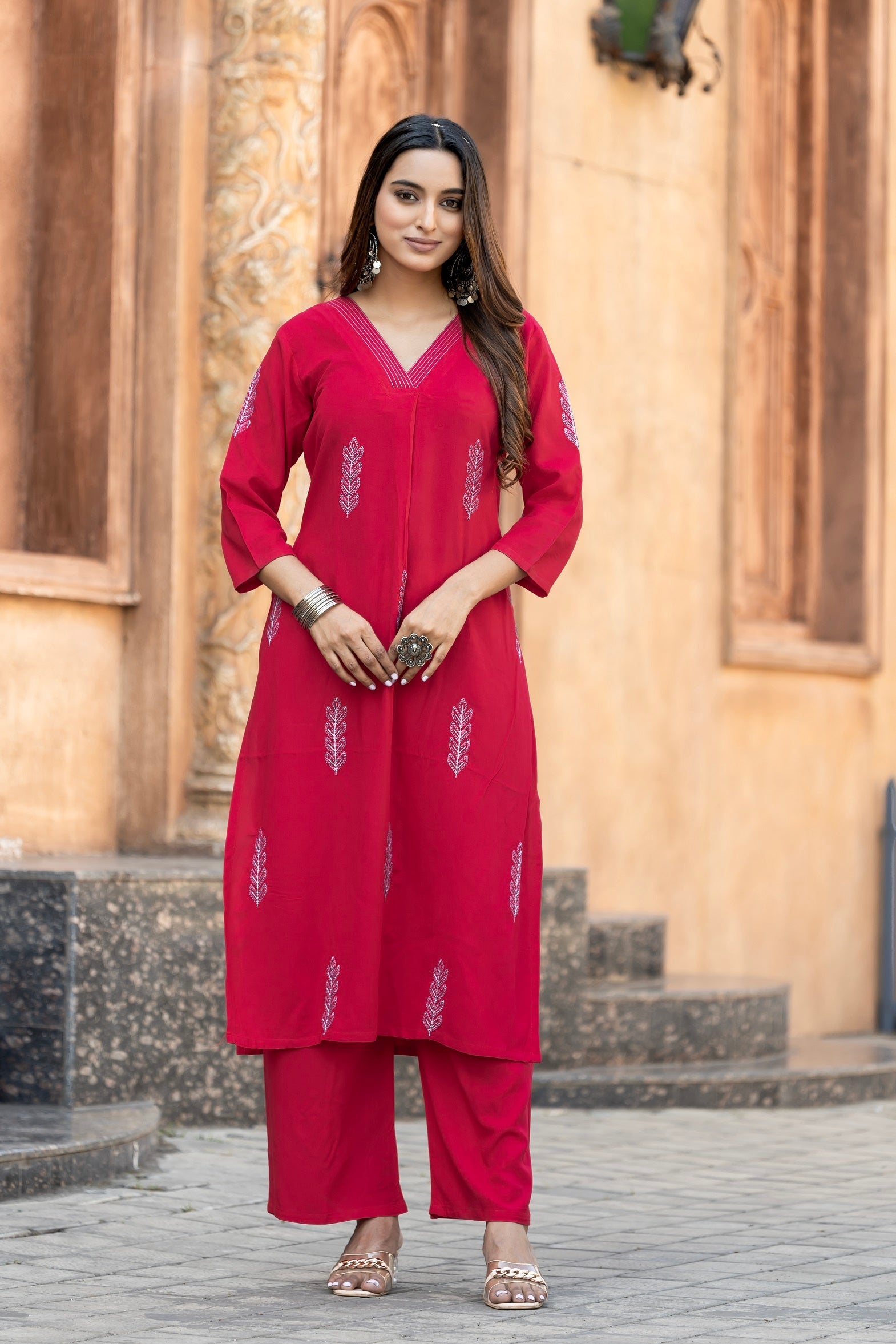 Floral Thread Work Straight Kurta with Palazzos-ALBELLA