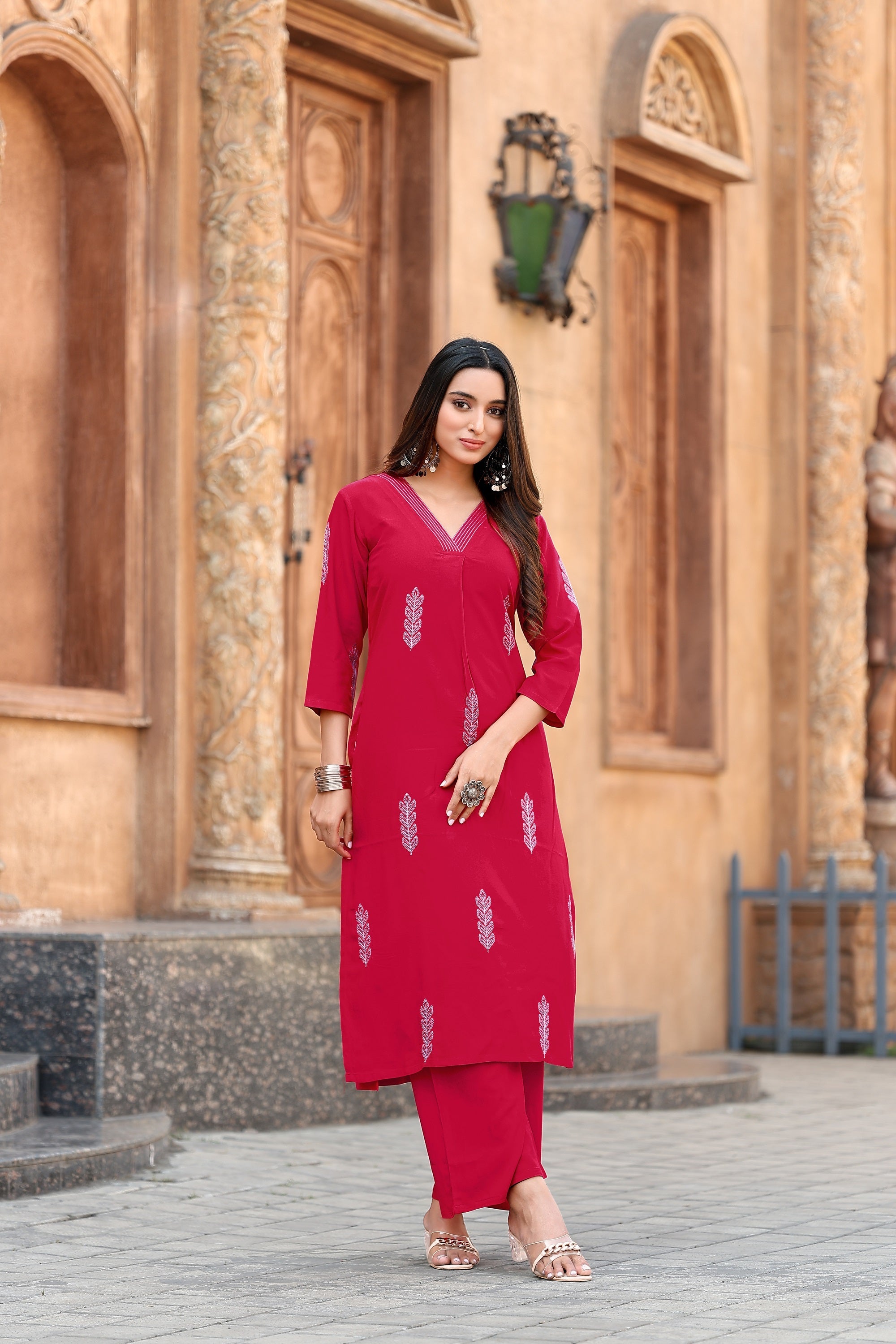 Floral Thread Work Straight Kurta with Palazzos-ALBELLA