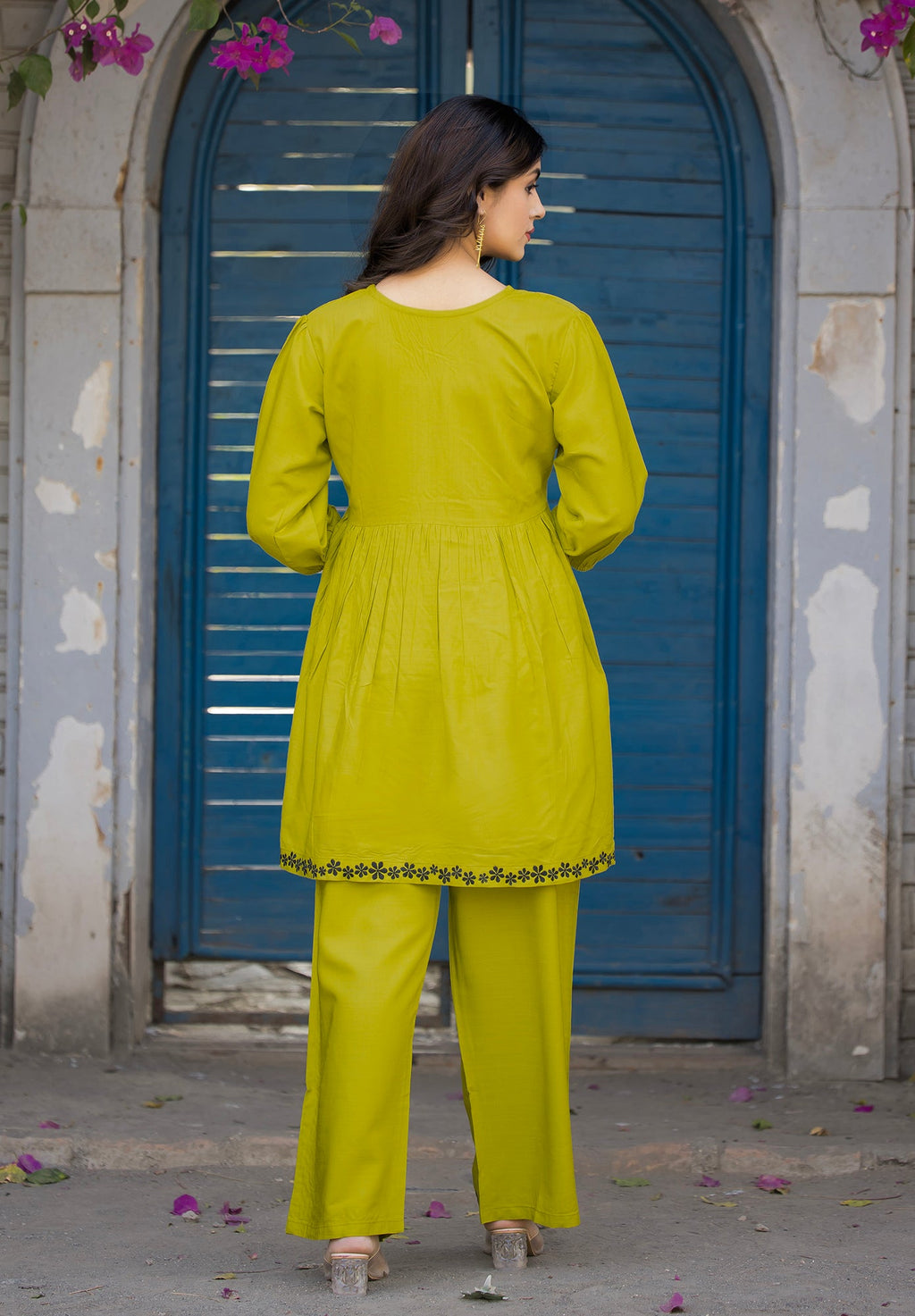 Women Rayon Comfortable and Stylish Kurta & Palazzo Set-ROZELLA