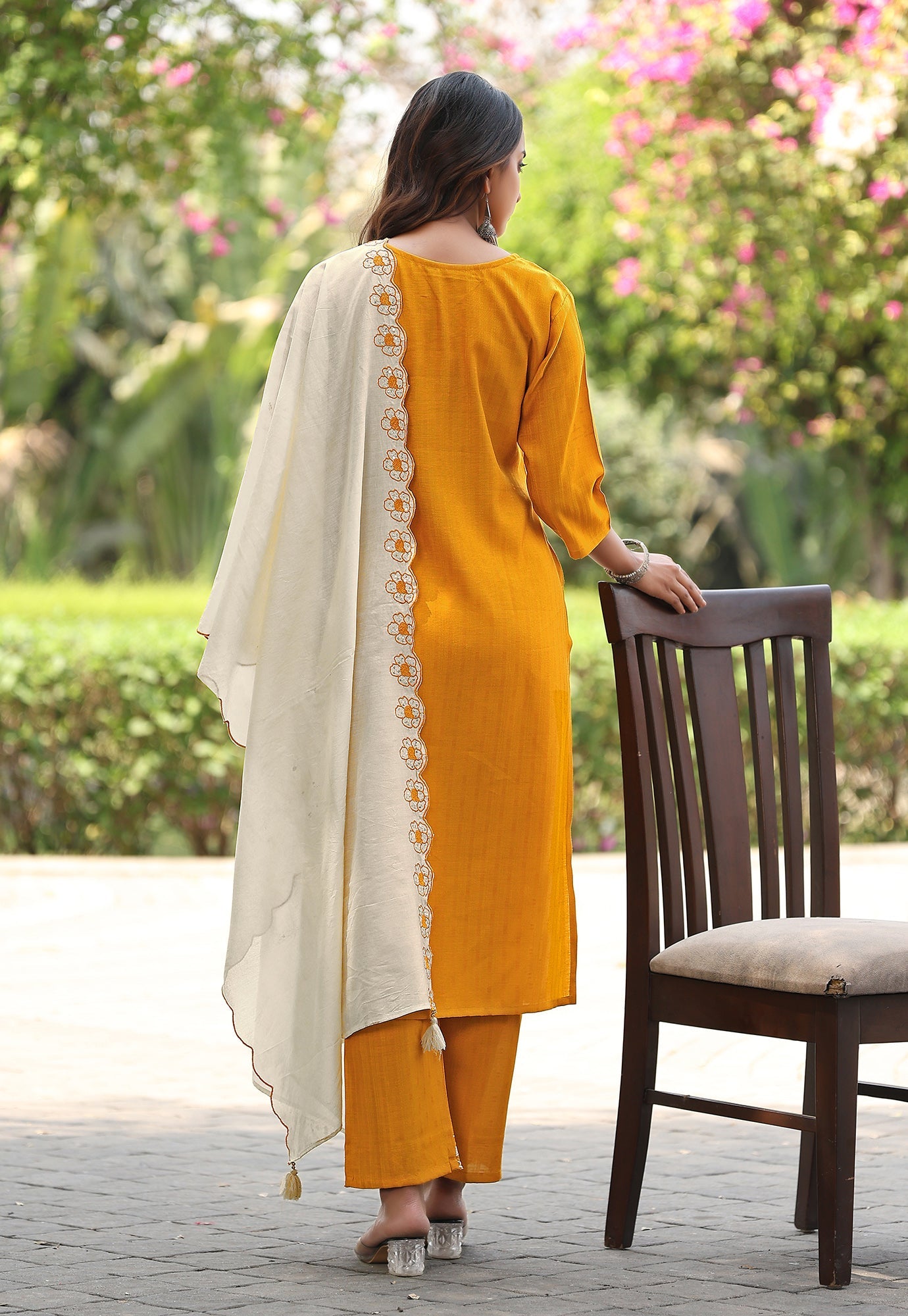 Women Thread & Hand work Viscose weaving Kurta With Trouser & Dupatta-ELITE