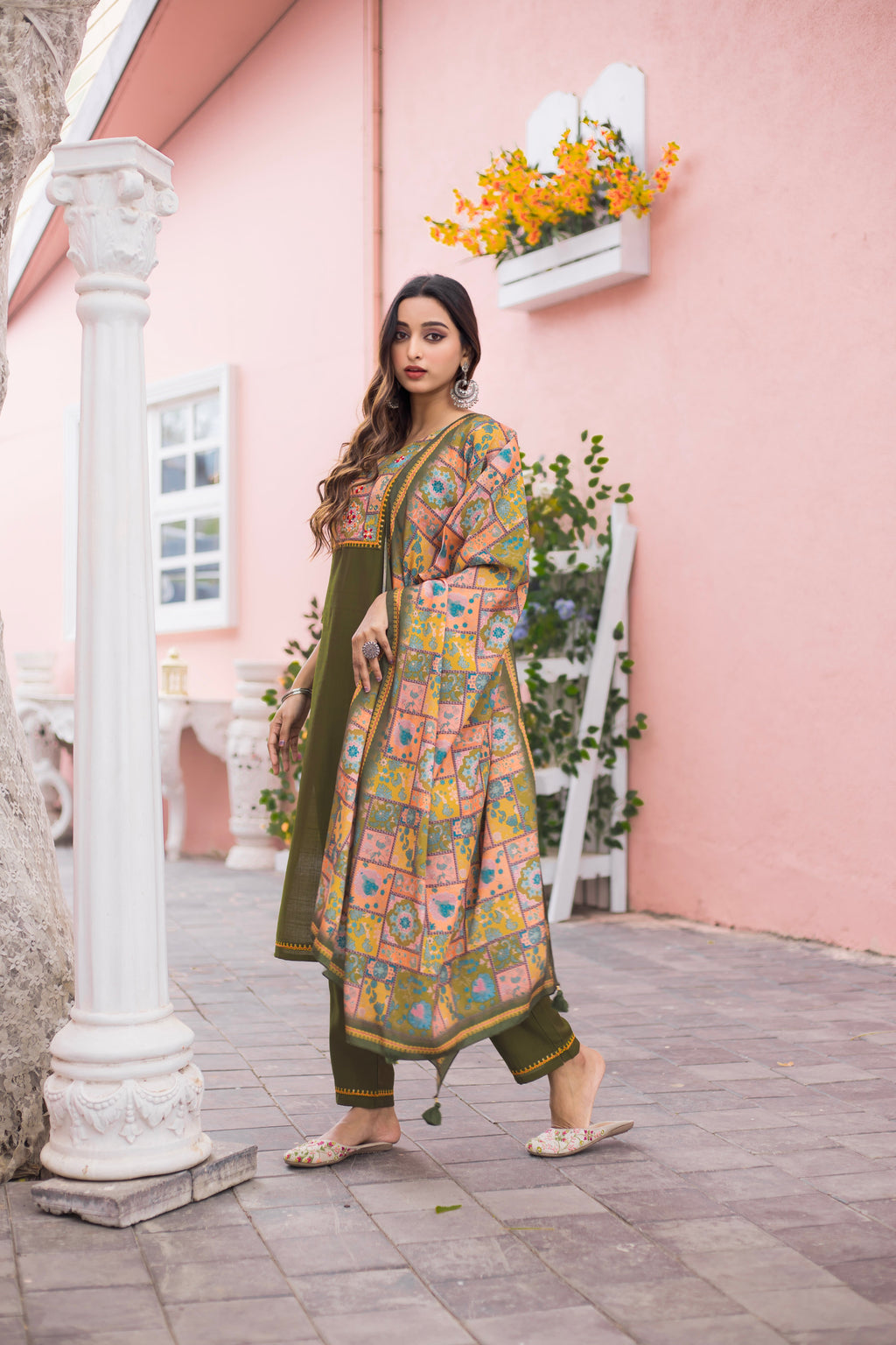 Women Modal Print  Straight Kurta With Pant And Dupatta Suit Set-DAY LIGHT
