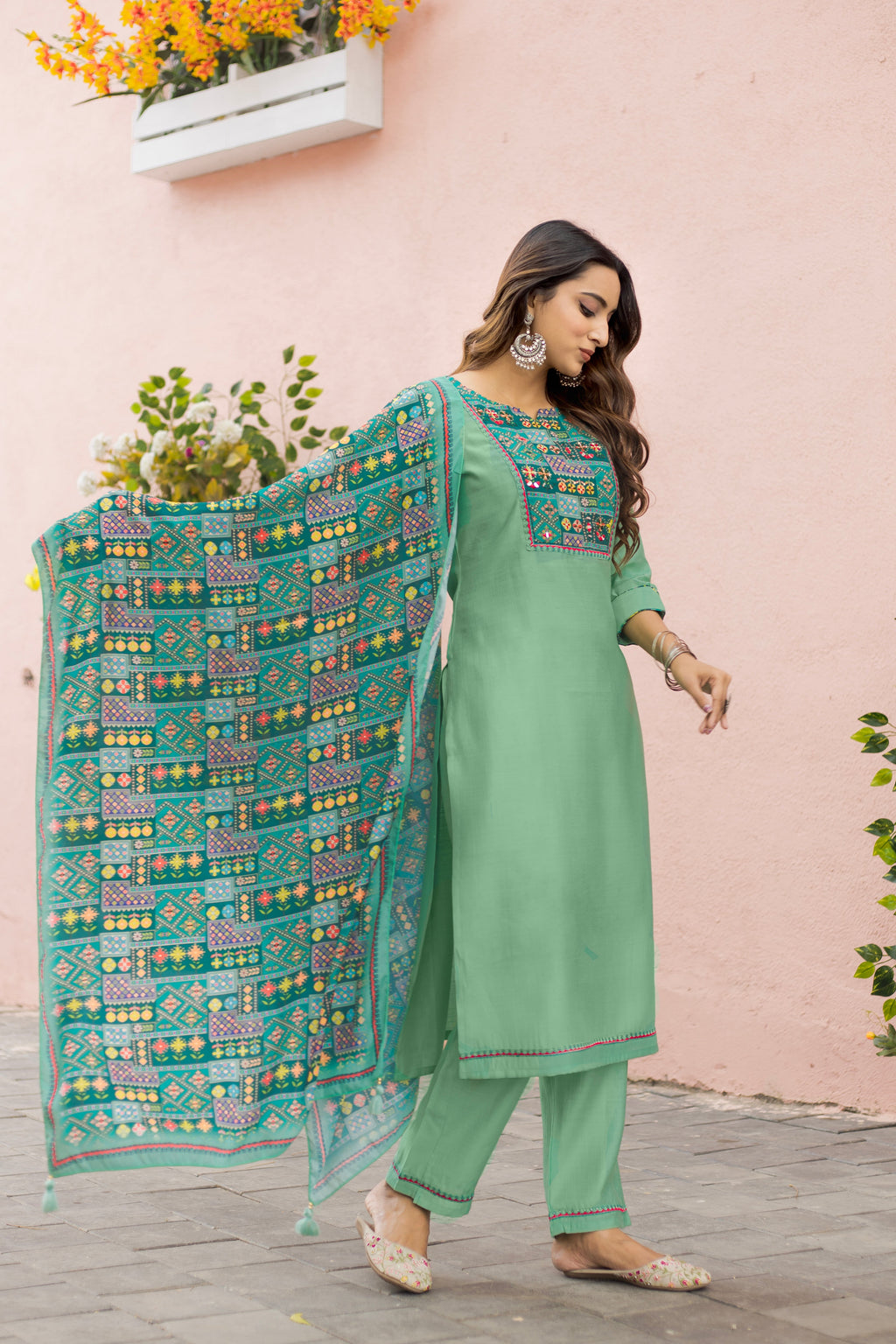 Women Modal Print  Straight Kurta With Pant And Dupatta Suit Set -DAYLIGHT
