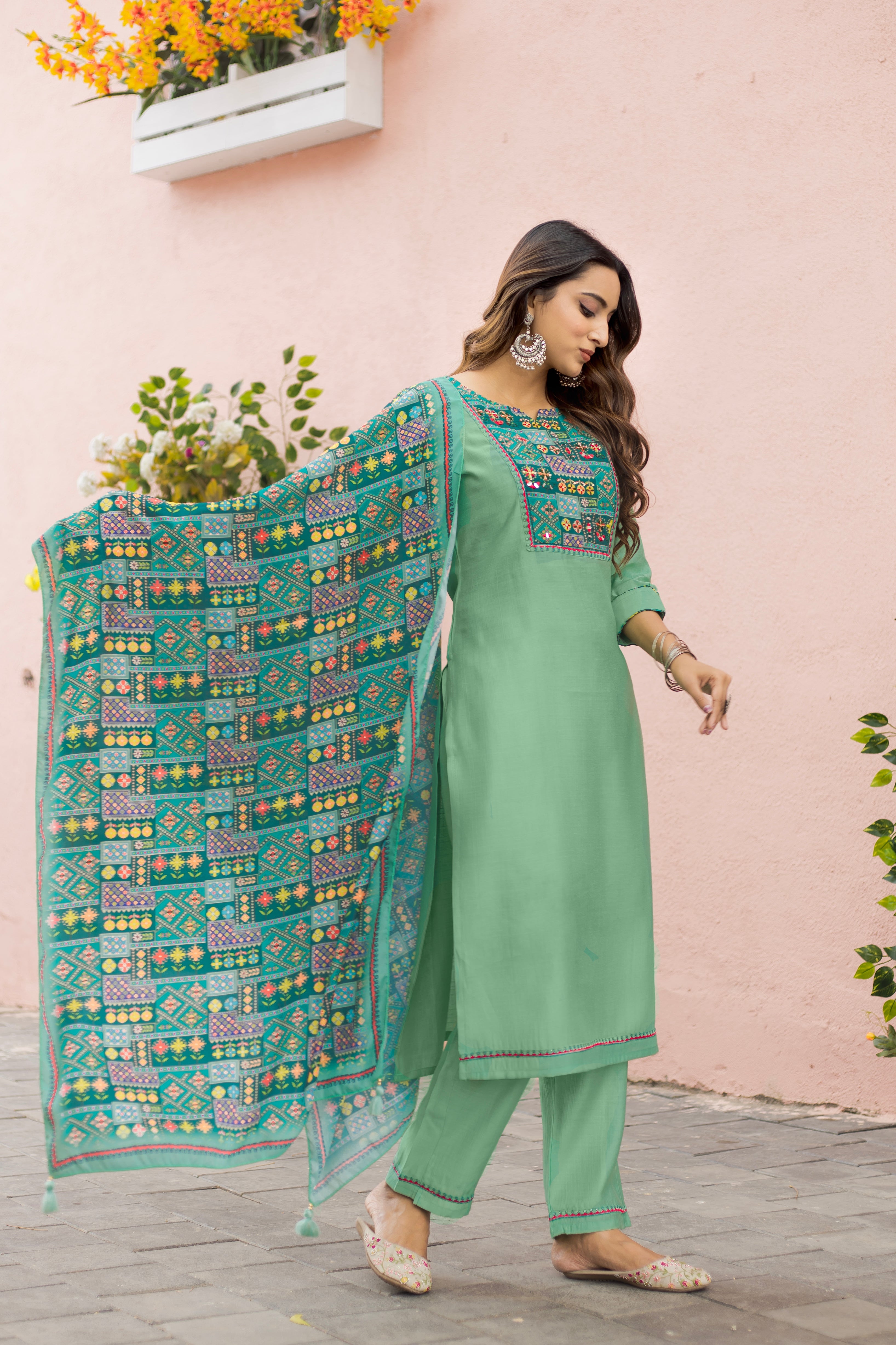 Women Modal Print  Straight Kurta With Pant And Dupatta Suit Set -DAYLIGHT
