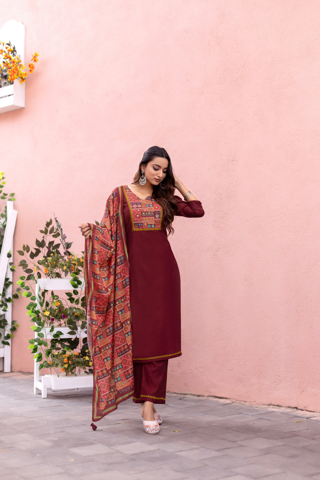 Women Modal Print  Straight Kurta With Pant And Dupatta Suit Set-DAYLIGHT