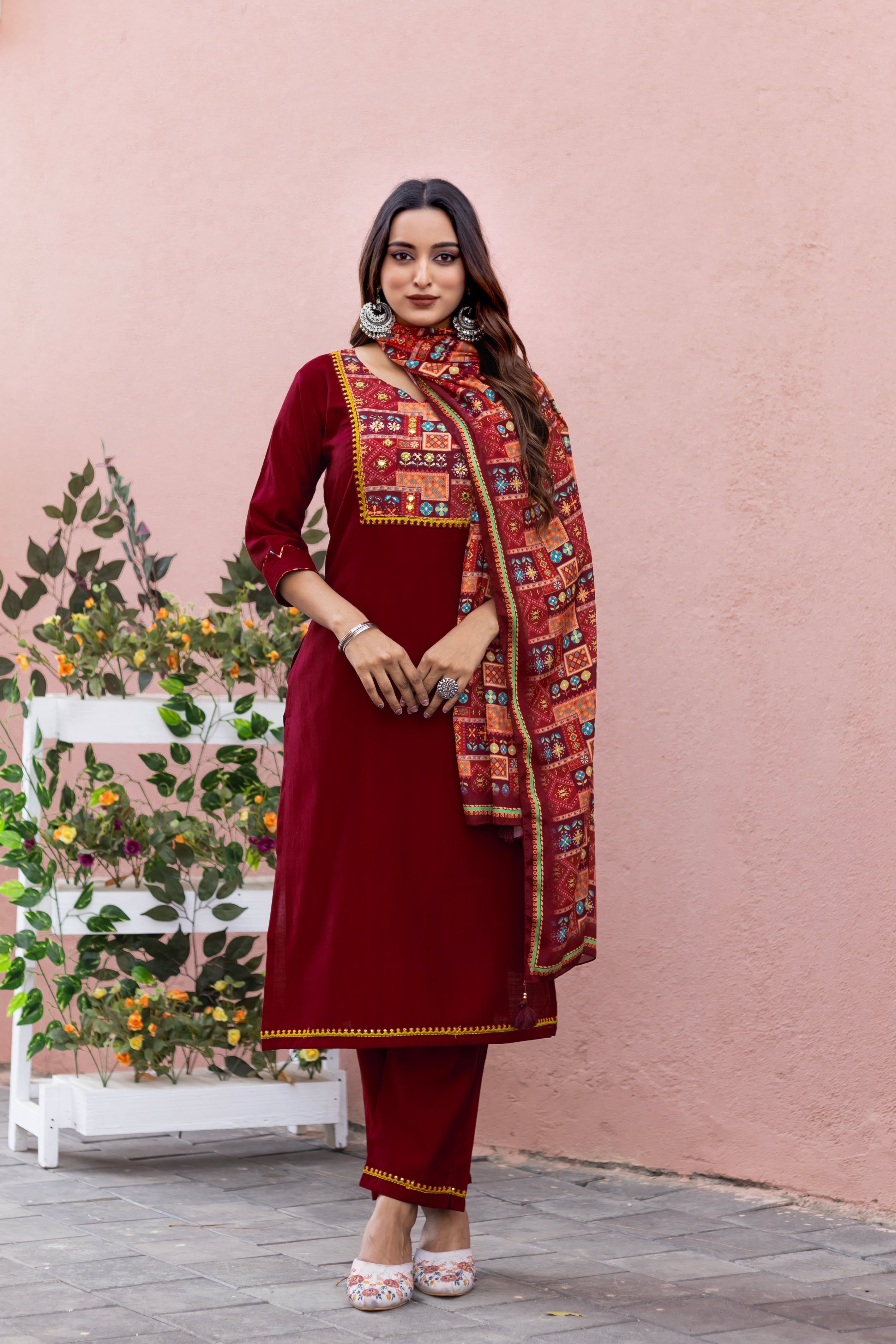 Women Modal Print  Straight Kurta With Pant And Dupatta Suit Set-DAYLIGHT