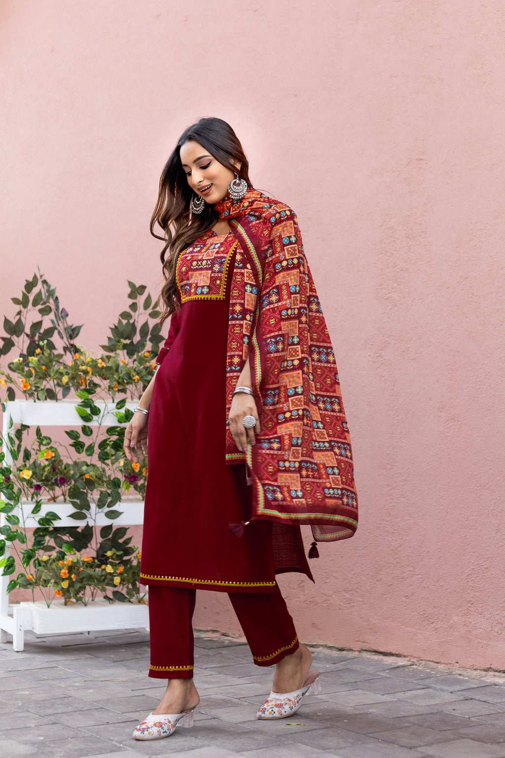 Women Modal Print  Straight Kurta With Pant And Dupatta Suit Set-DAYLIGHT