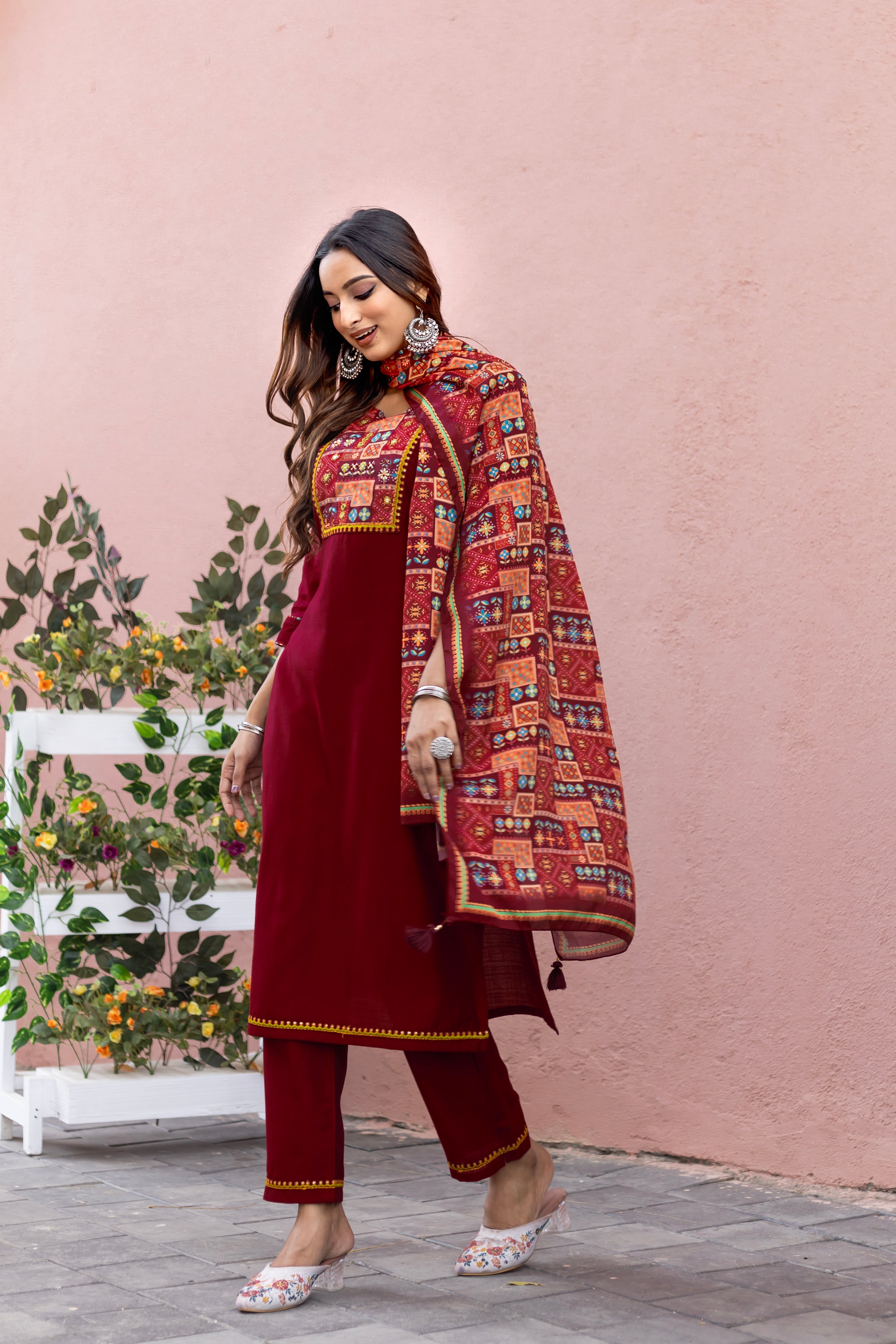 Women Modal Print  Straight Kurta With Pant And Dupatta Suit Set-DAYLIGHT