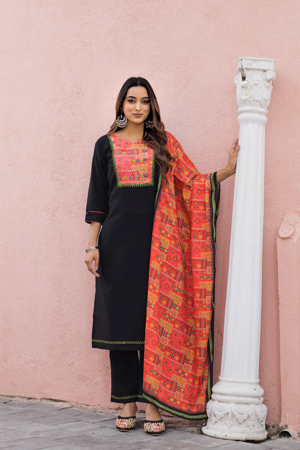 Women Modal Print  Straight Kurta With Pant And Dupatta Suit Set-DAYLIGHT