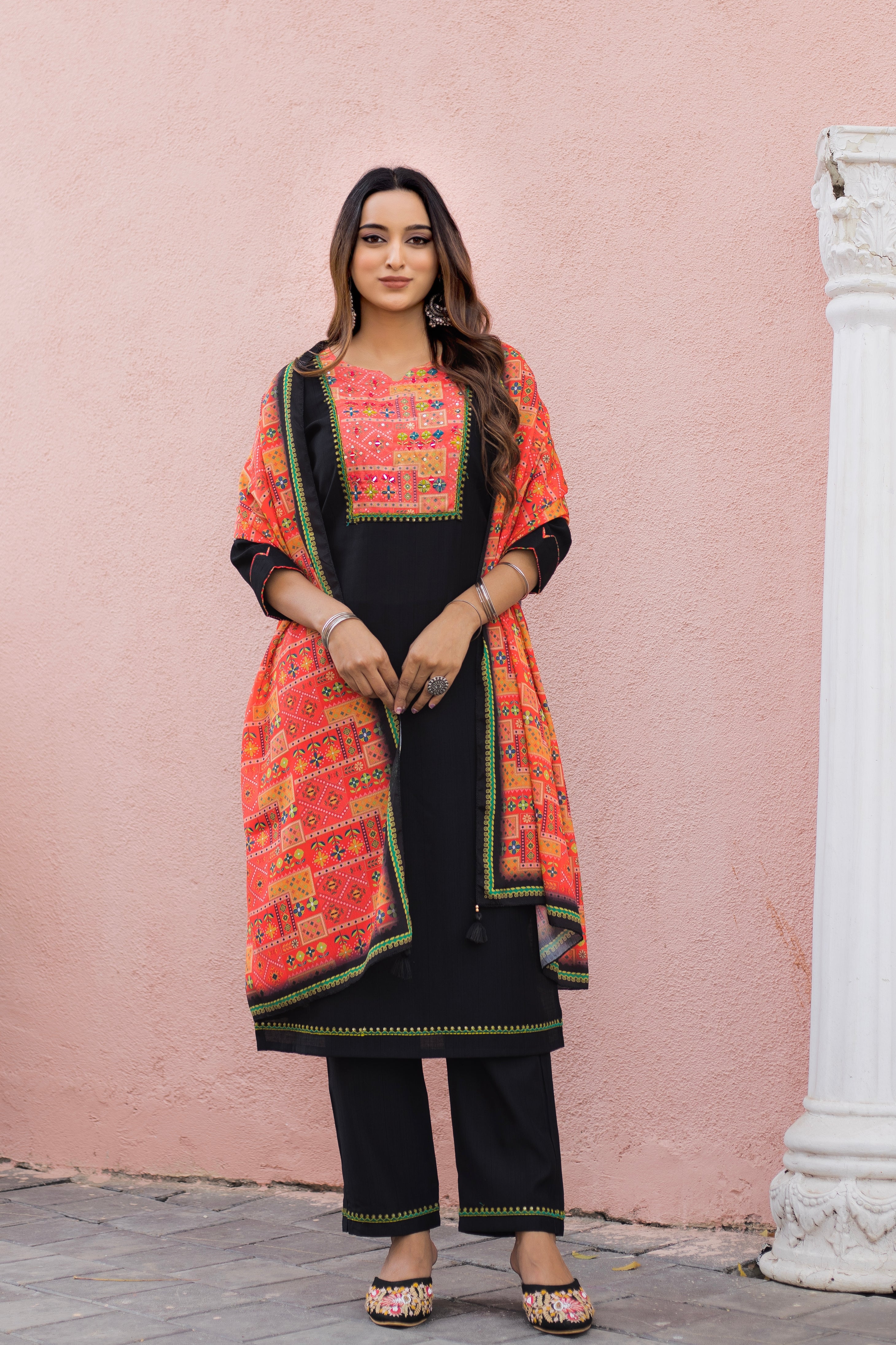 Women Modal Print  Straight Kurta With Pant And Dupatta Suit Set-DAYLIGHT