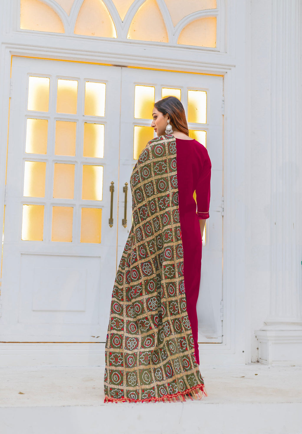 Women Viscos Weaving Straight Kurta With Pant And Dupatta Suit Set-NIKITA