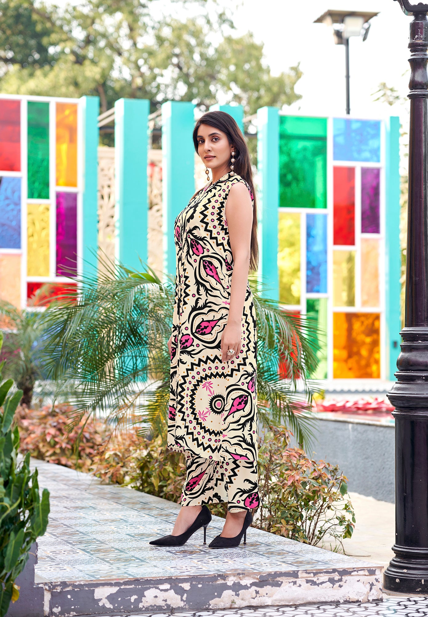 Floral Printed Shirt Collar Straight Kurta With Palazzos-SAMIKSHA