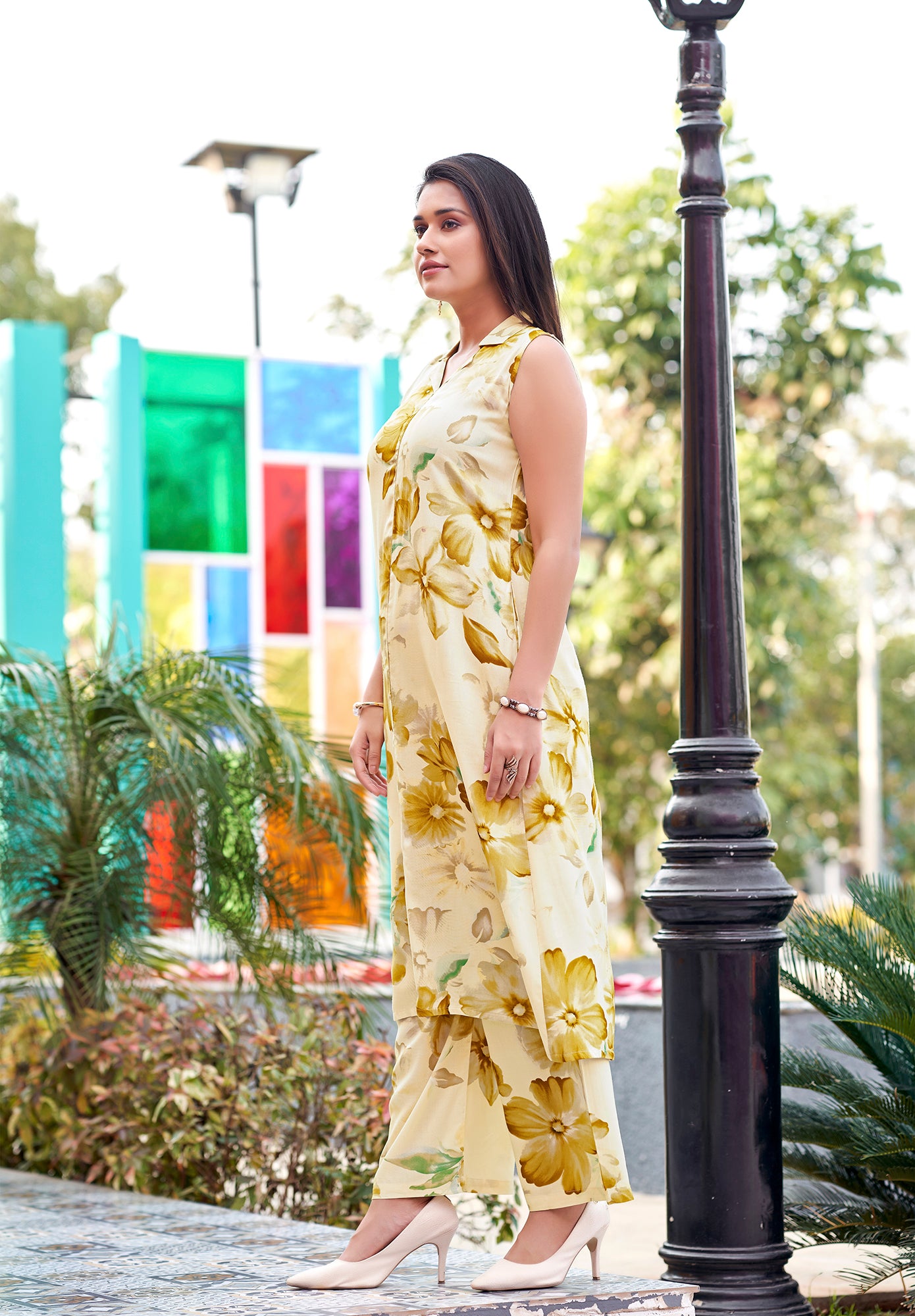 Floral Printed Shirt Collar Straight Kurta With Palazzos-SAMIKSHA