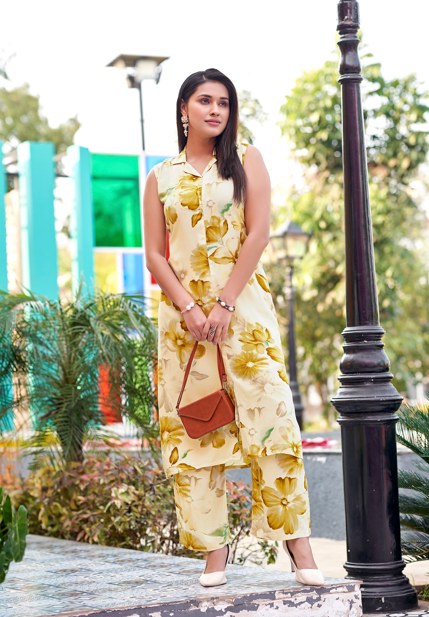 Floral Printed Shirt Collar Straight Kurta With Palazzos-SAMIKSHA