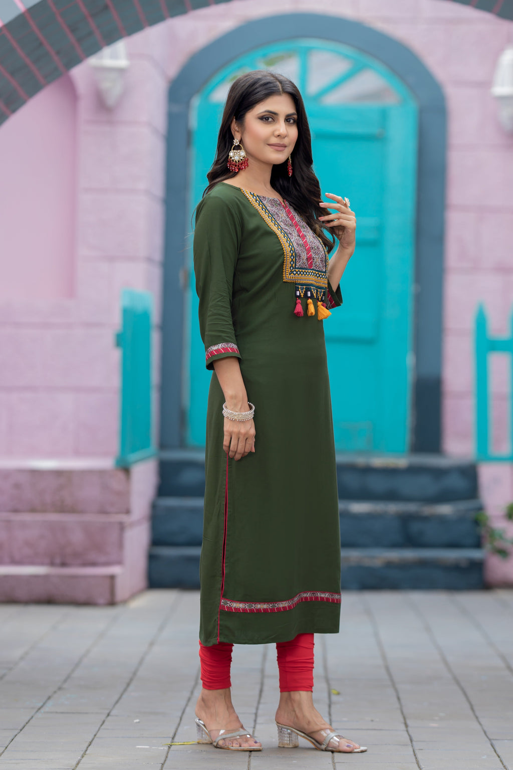 Luxurious Comfort The Green Heavy Rayon straight Kurti-PALAK39
