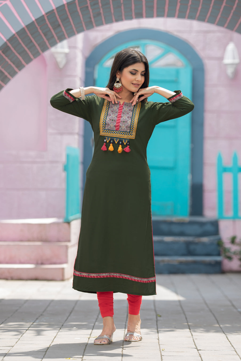 Luxurious Comfort The Green Heavy Rayon straight Kurti-PALAK39