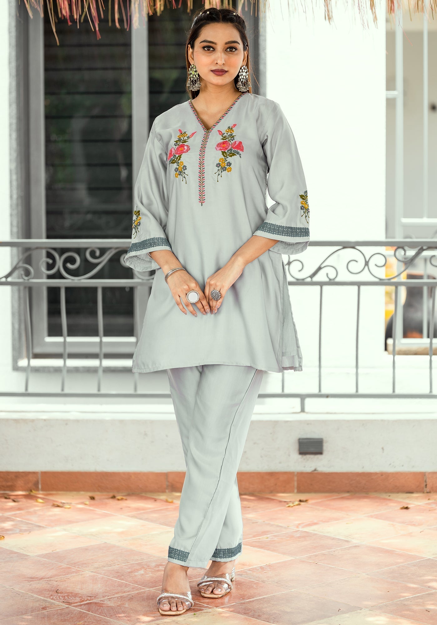 Floral Printed Bell Sleeves V-Neck Linen Top with Trousers-8248