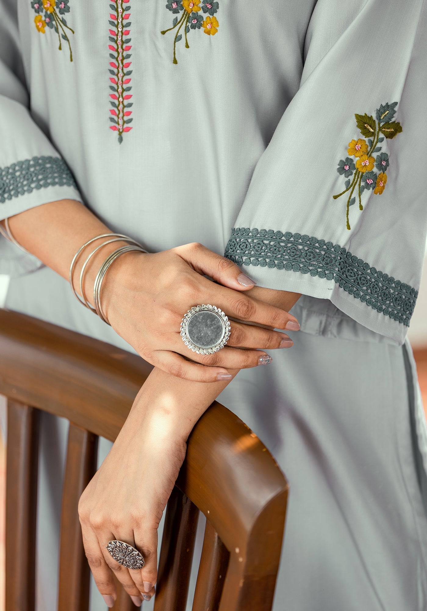 Floral Printed Bell Sleeves V-Neck Linen Top with Trousers-8248