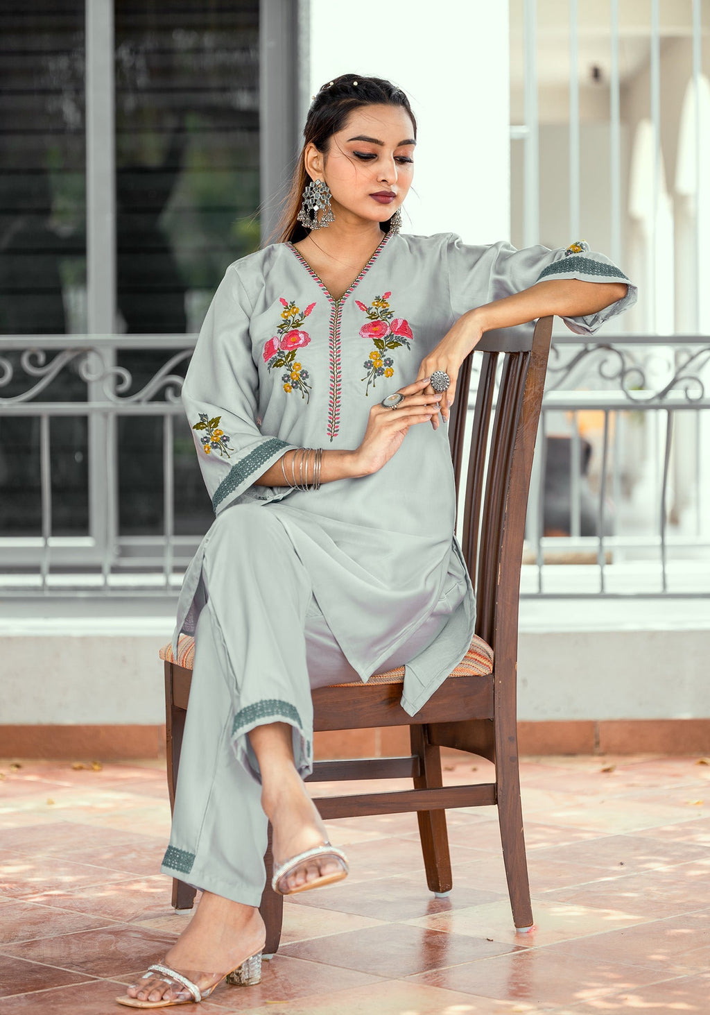 Floral Printed Bell Sleeves V-Neck Linen Top with Trousers-8248
