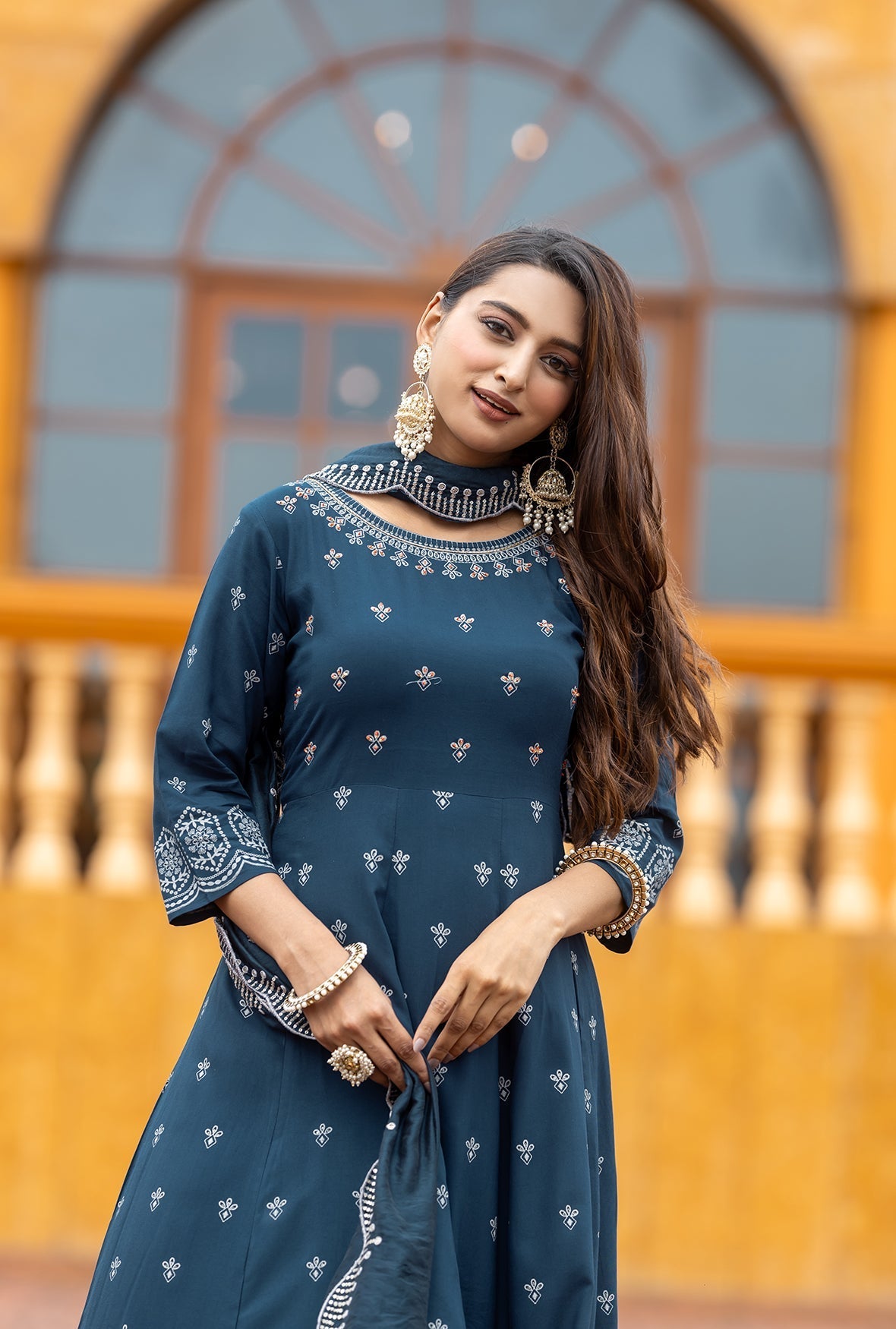 Women Printed Regular Kurta with Trousers & With Dupatta-TYOHAR