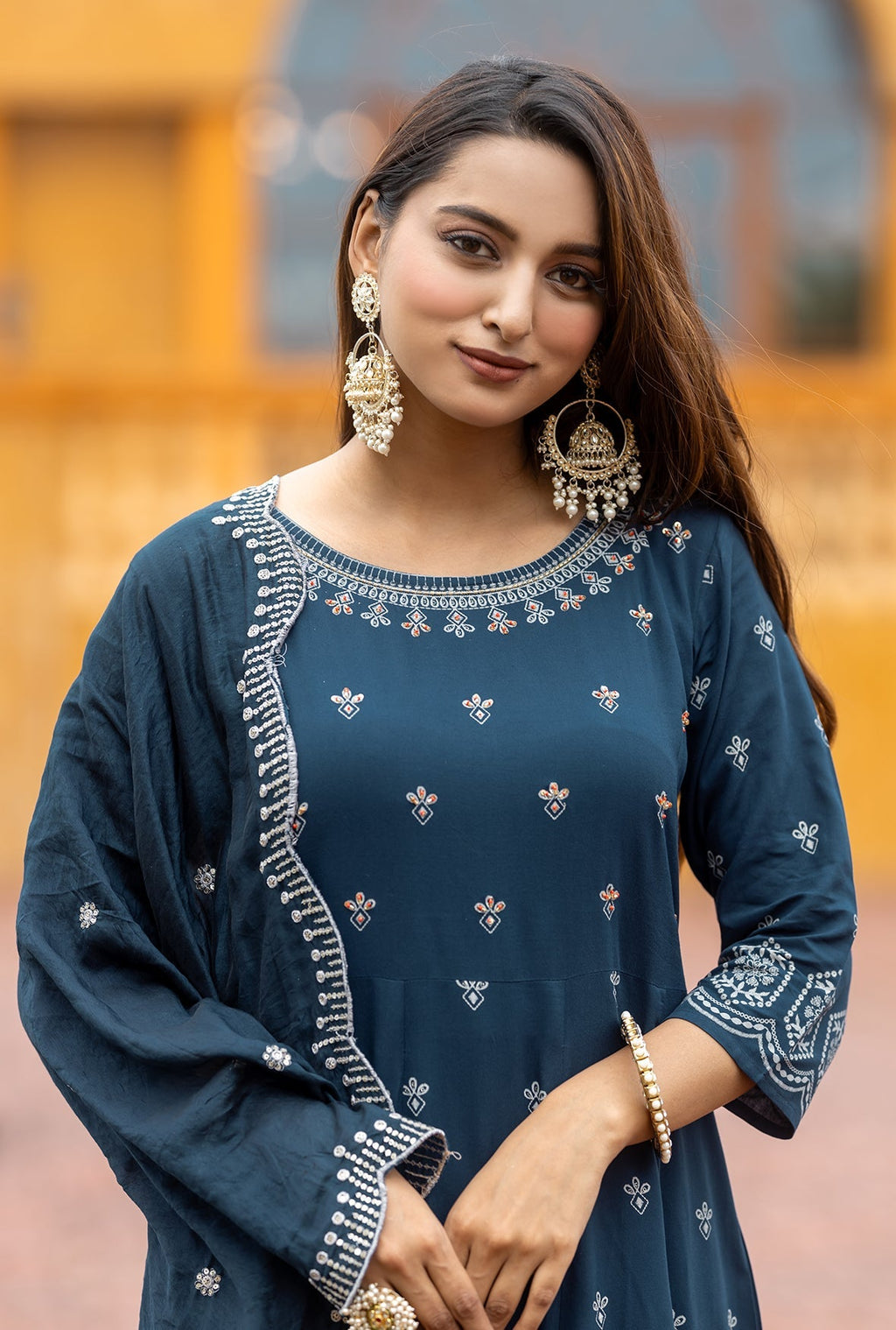 Women Printed Regular Kurta with Trousers & With Dupatta-TYOHAR