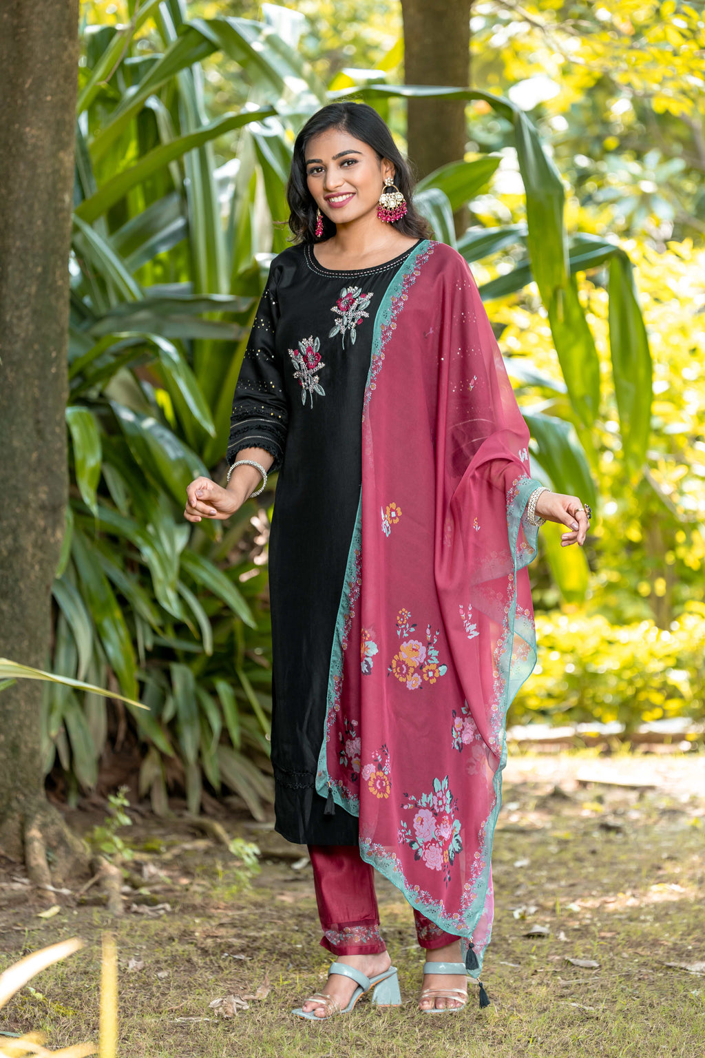 WOMEN STRAIGHT KURTA SET WITH DUPATTA-WG/1006