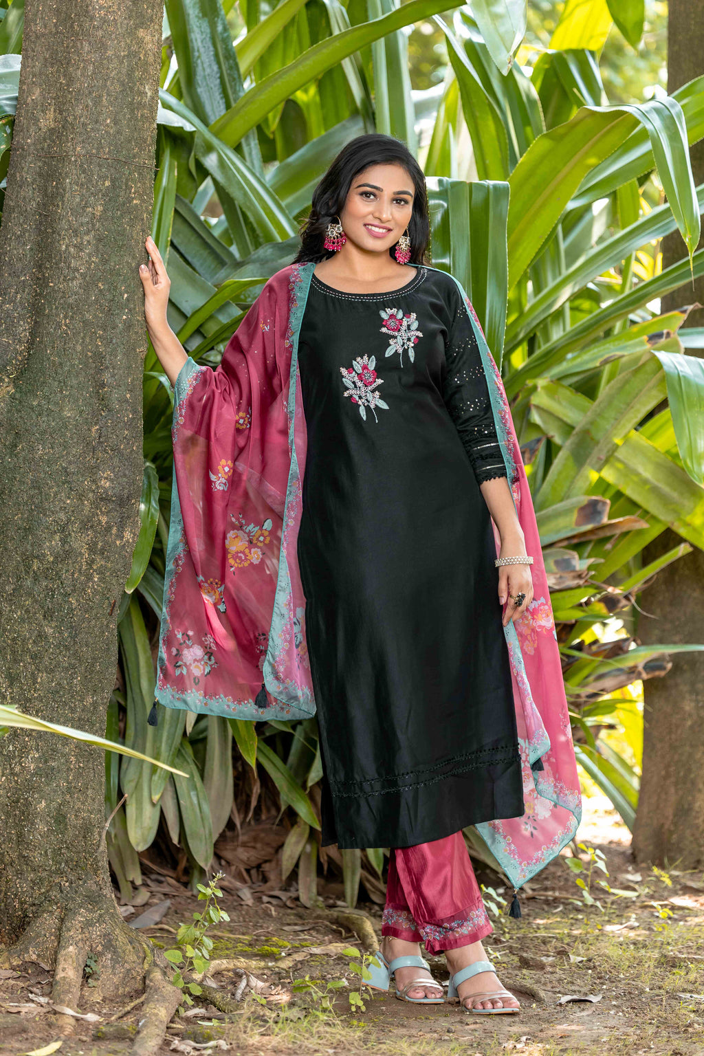 WOMEN STRAIGHT KURTA SET WITH DUPATTA-WG/1006