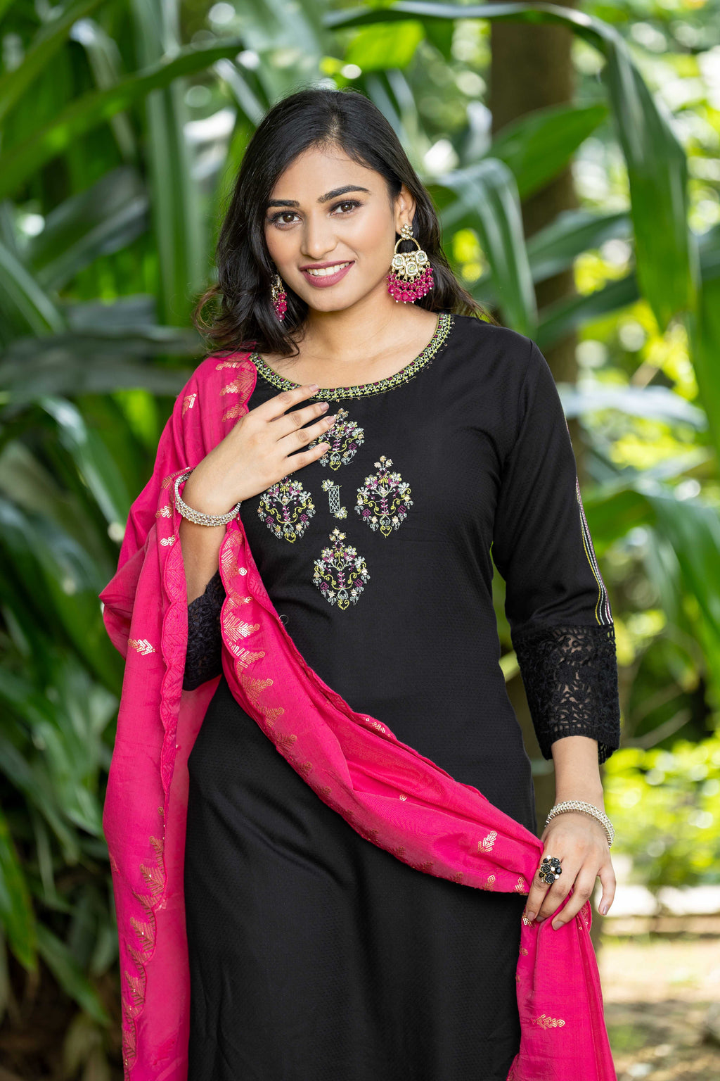 WOMEN STRIGHT KURTA SET WITH DUPATTA-WG/1006