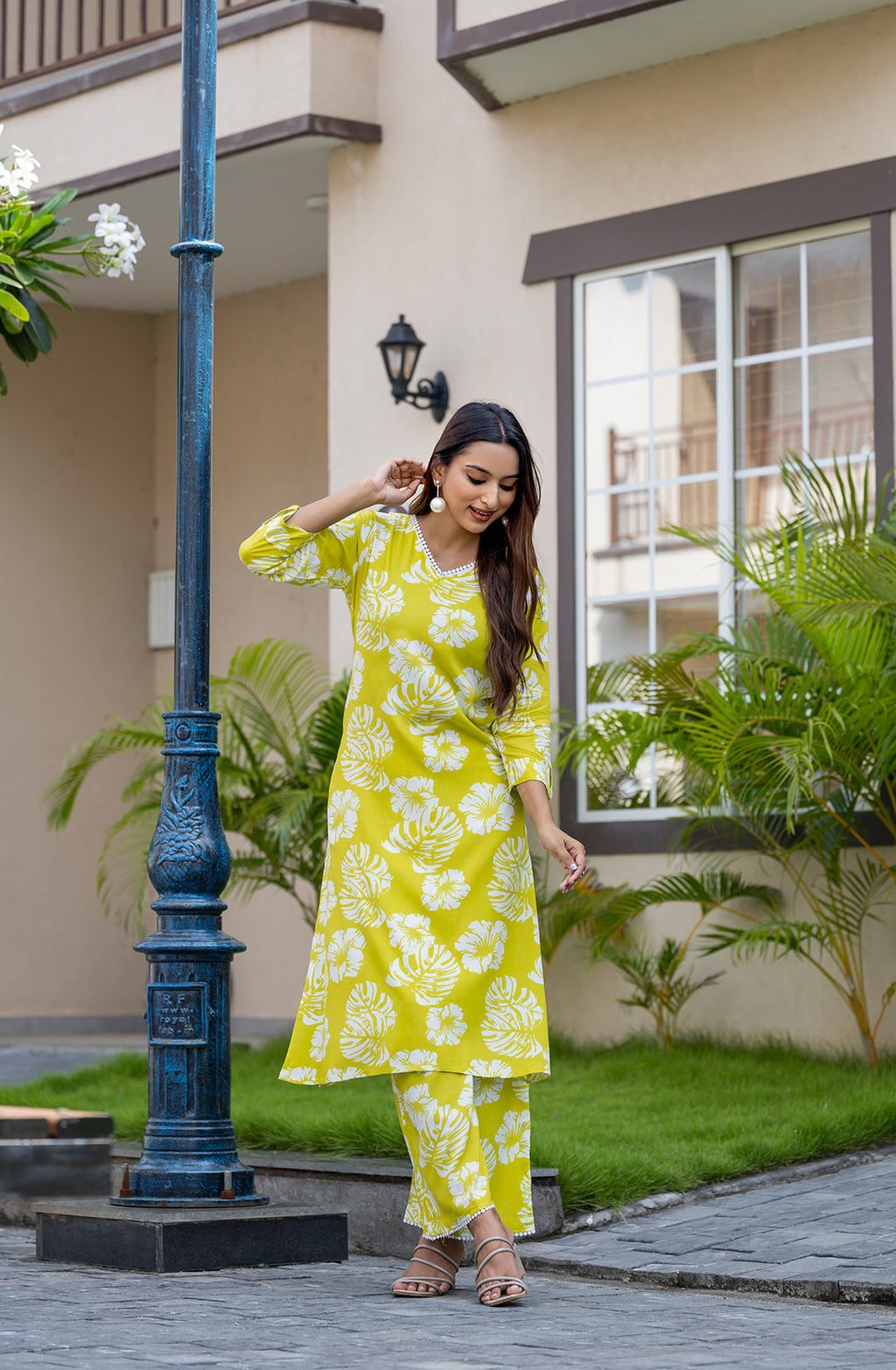 Floral Printed Straight Kurta with Palazzos-SULEKHA