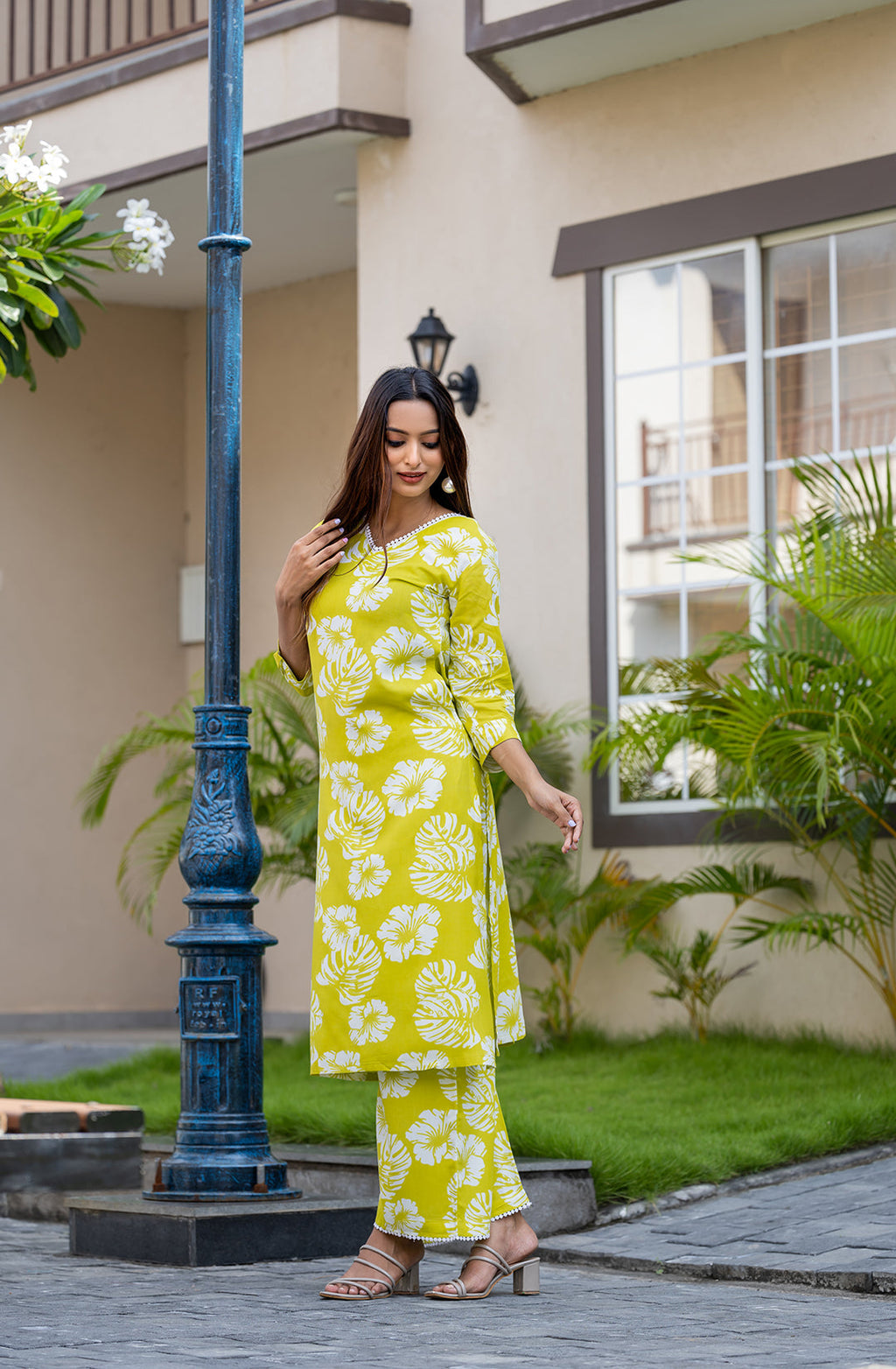 Floral Printed Straight Kurta with Palazzos-SULEKHA